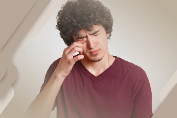 Você tem a mania de coçar os olhos? Pare já com isso.